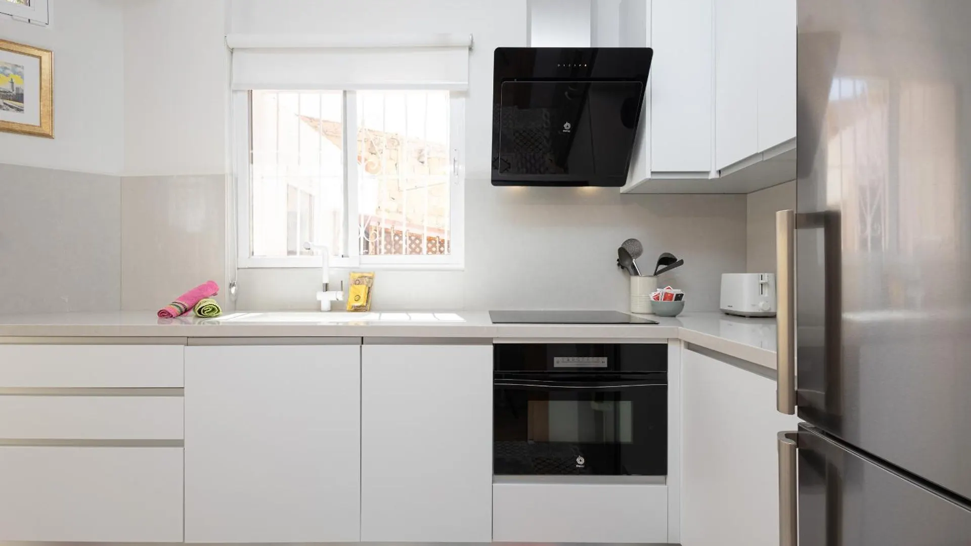 מאלגה C66 Lovely 2 Bdr With Terrace Close To The Beach